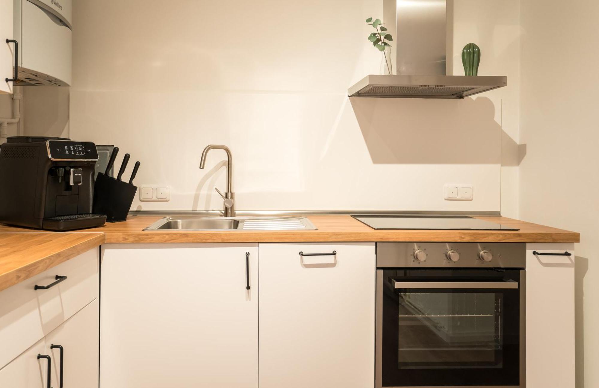 Spacious 1-Bedroom Apartment In Kreuzberg Berlin Zewnętrze zdjęcie